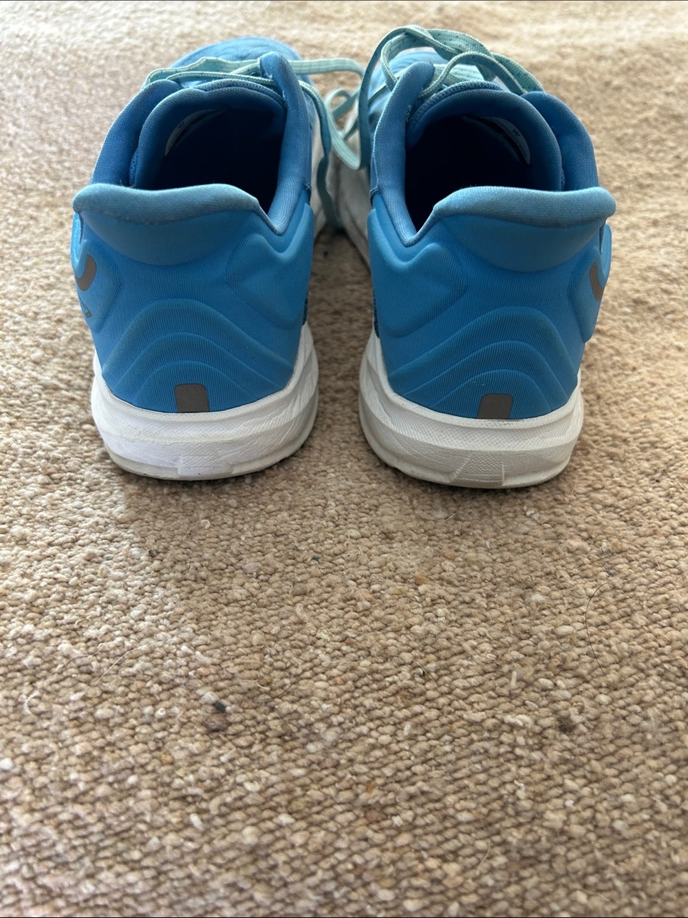 Altra Light Blue Athletic Running Shoes - Picture 6 of 7